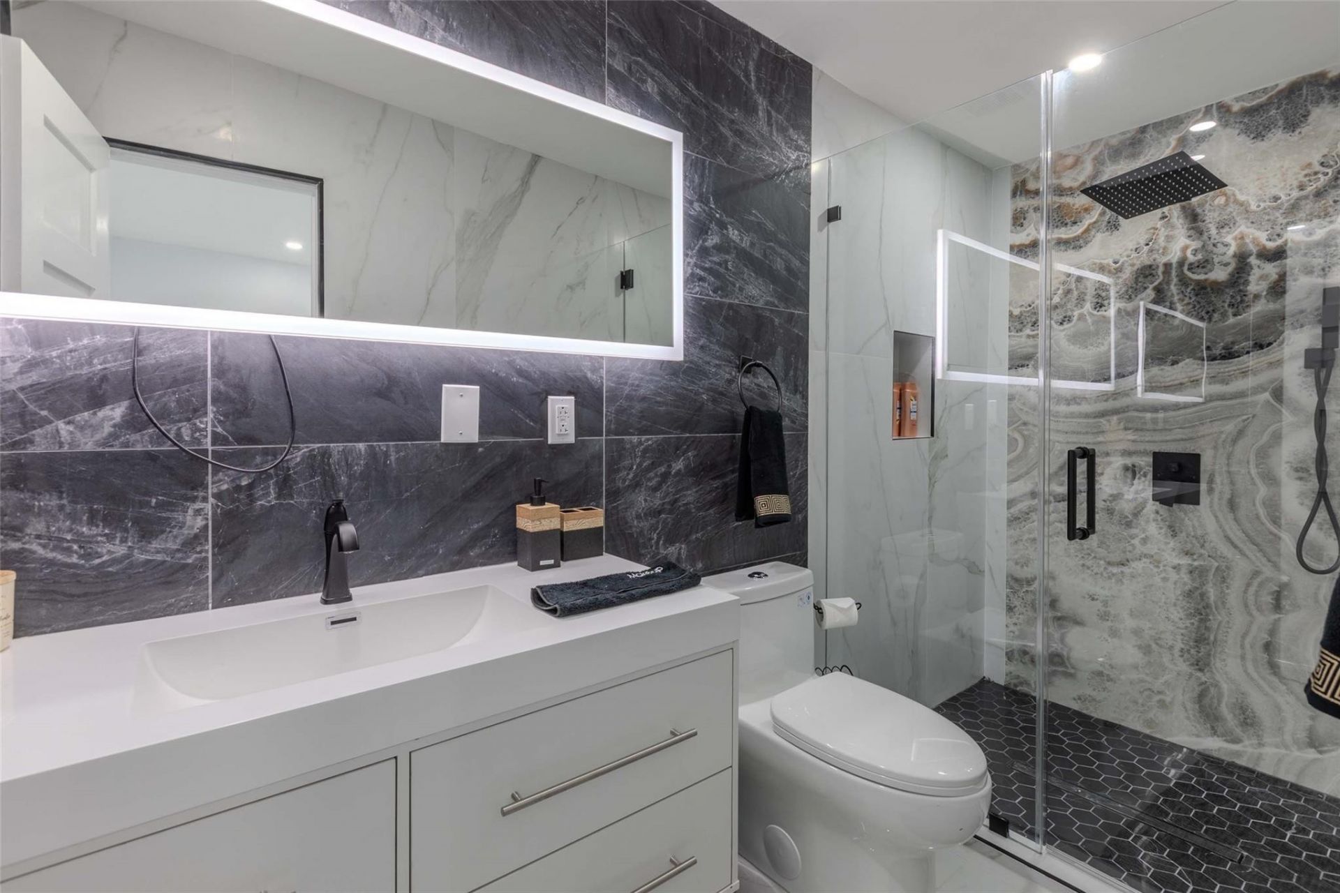 2633 NW Taft Street, Hollywood, FL 33020 Photo