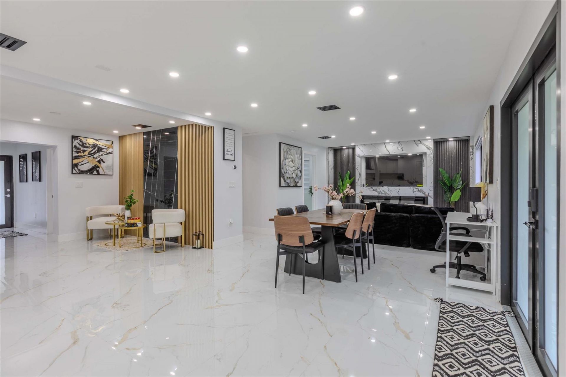 2633 NW Taft Street, Hollywood, FL 33020 Photo