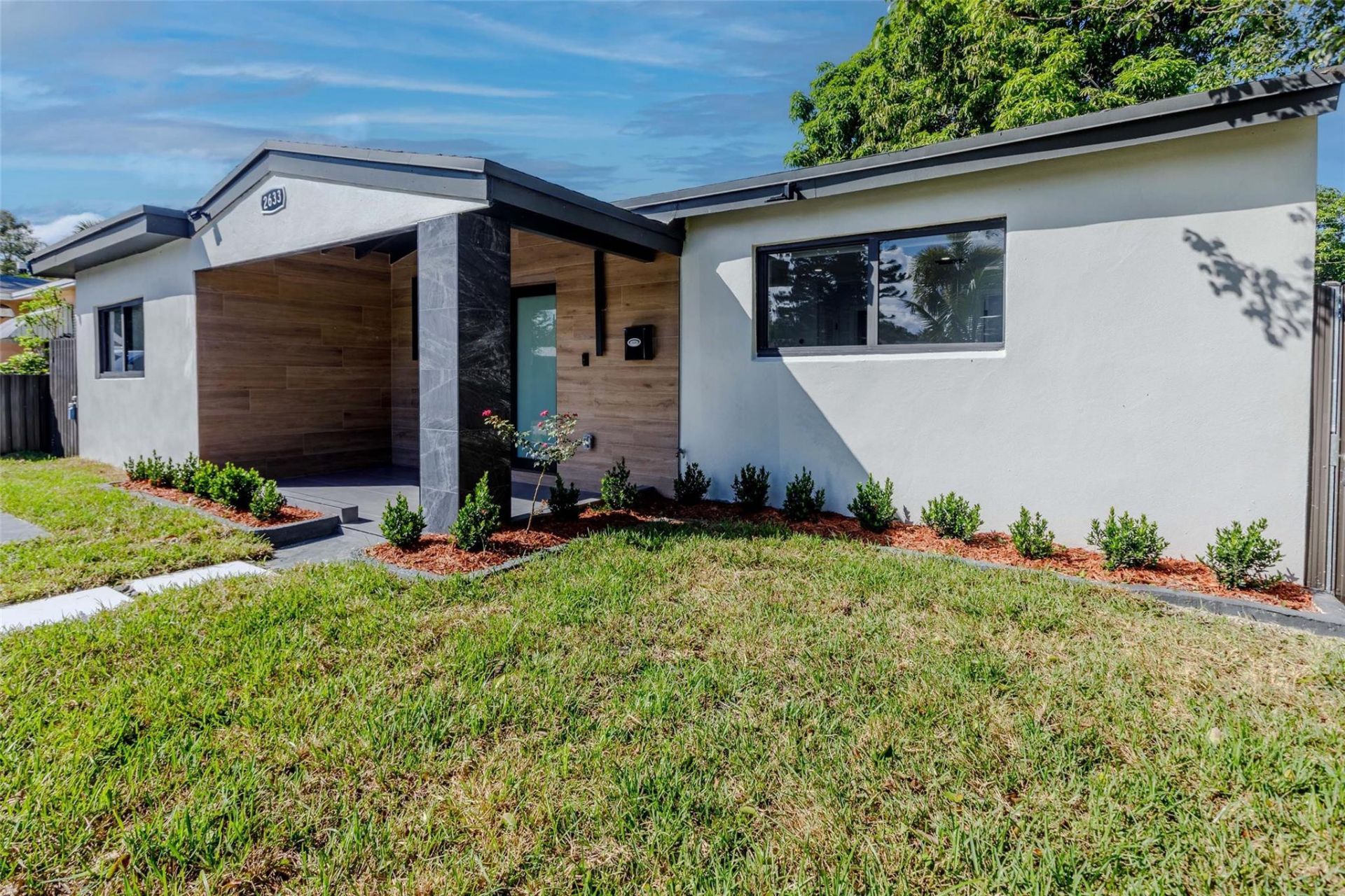 2633 NW Taft Street, Hollywood, FL 33020 Photo