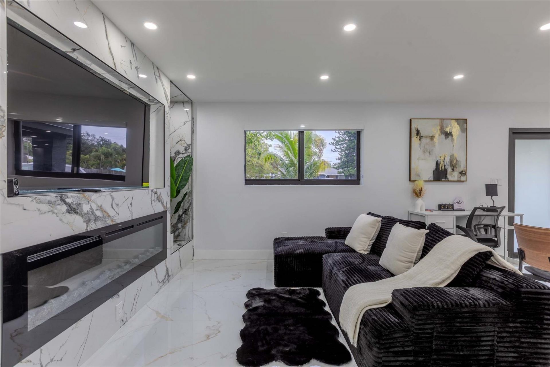 2633 NW Taft Street, Hollywood, FL 33020 Photo