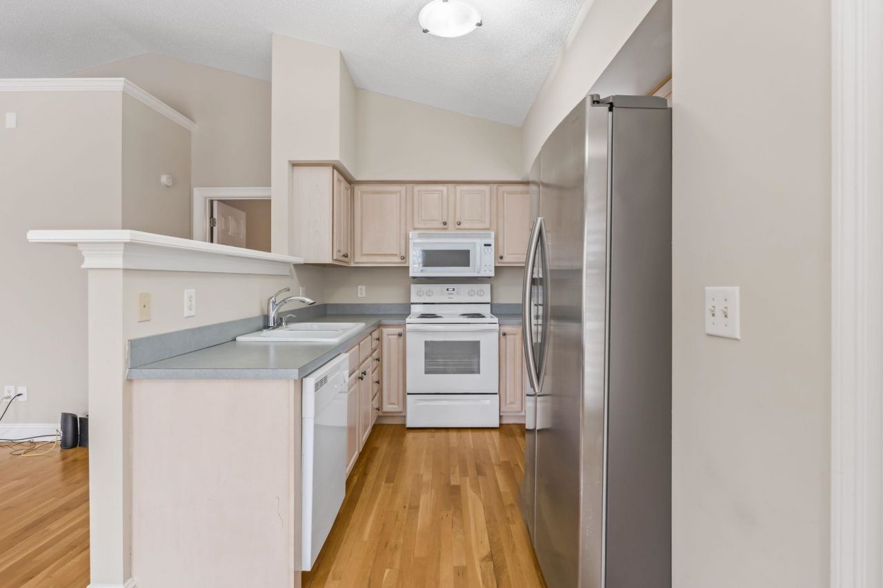 816 11th Ave. N Photo 17