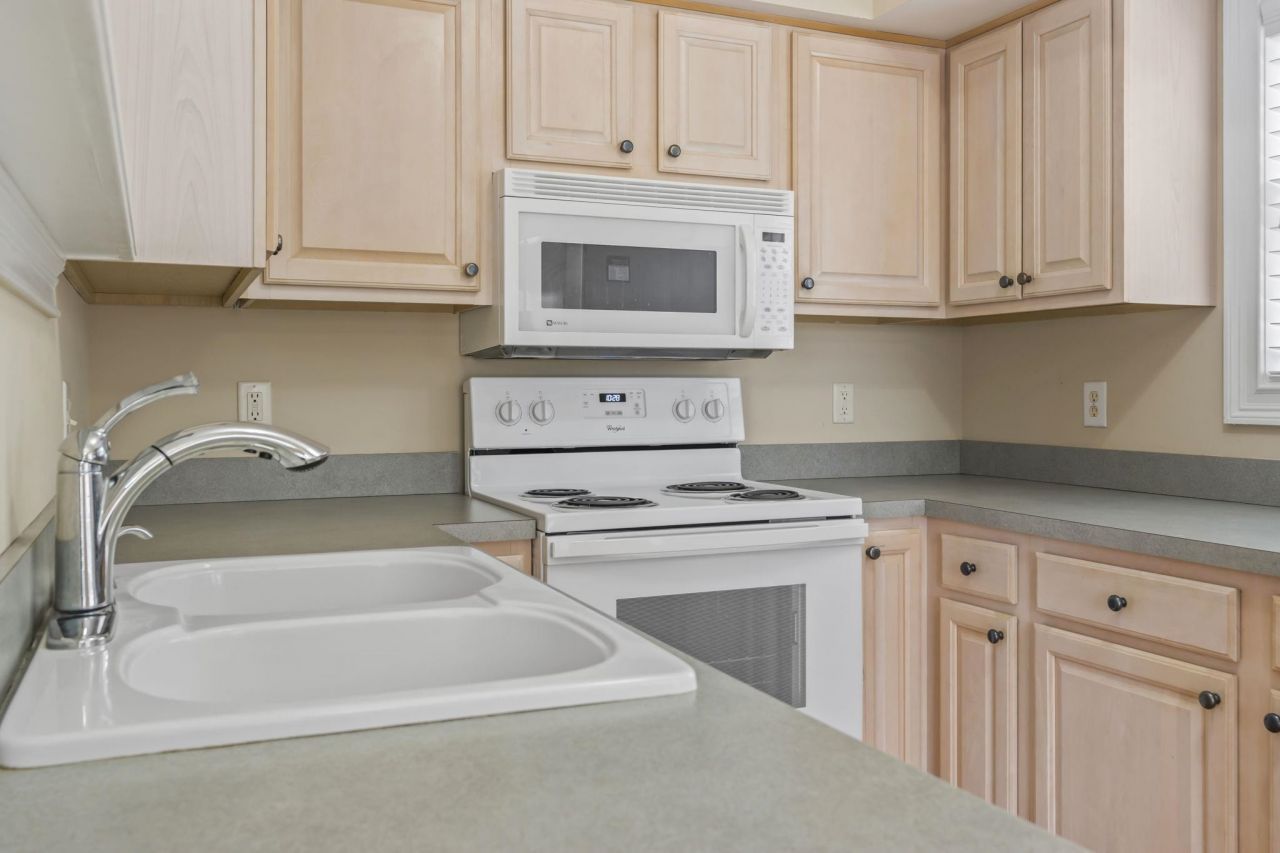 816 11th Ave. N Photo 19