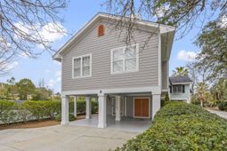 816 11th Ave. N photo 4