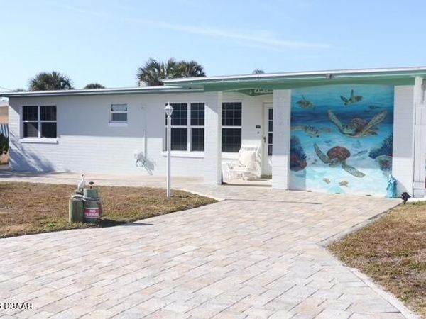 129 Esmeralda Avenue, Daytona Beach, FL 32118