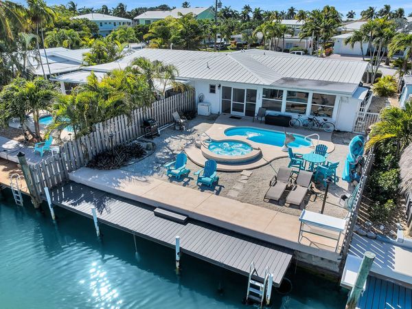 230 11Th Street, KEY COLONY, FL 33051
