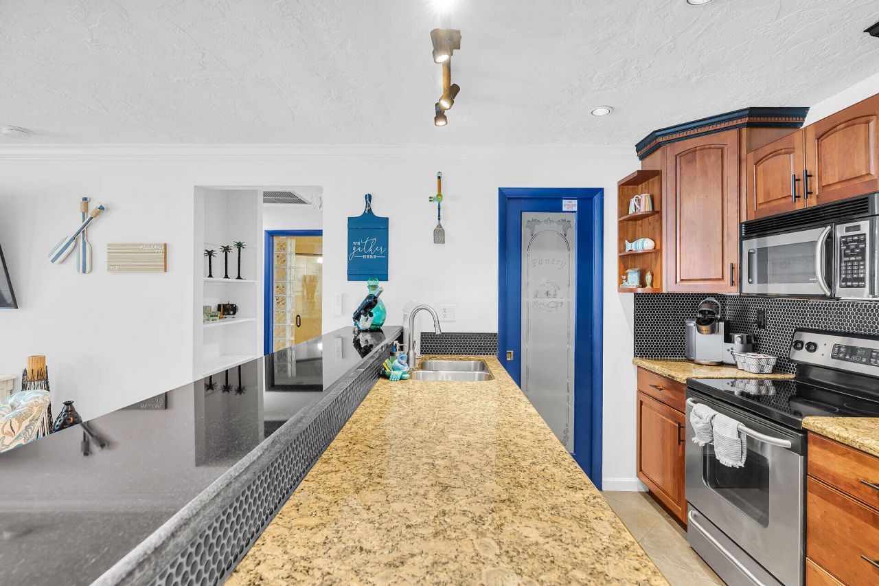 230 11th Street, Key Colony, FL 33051 Photo