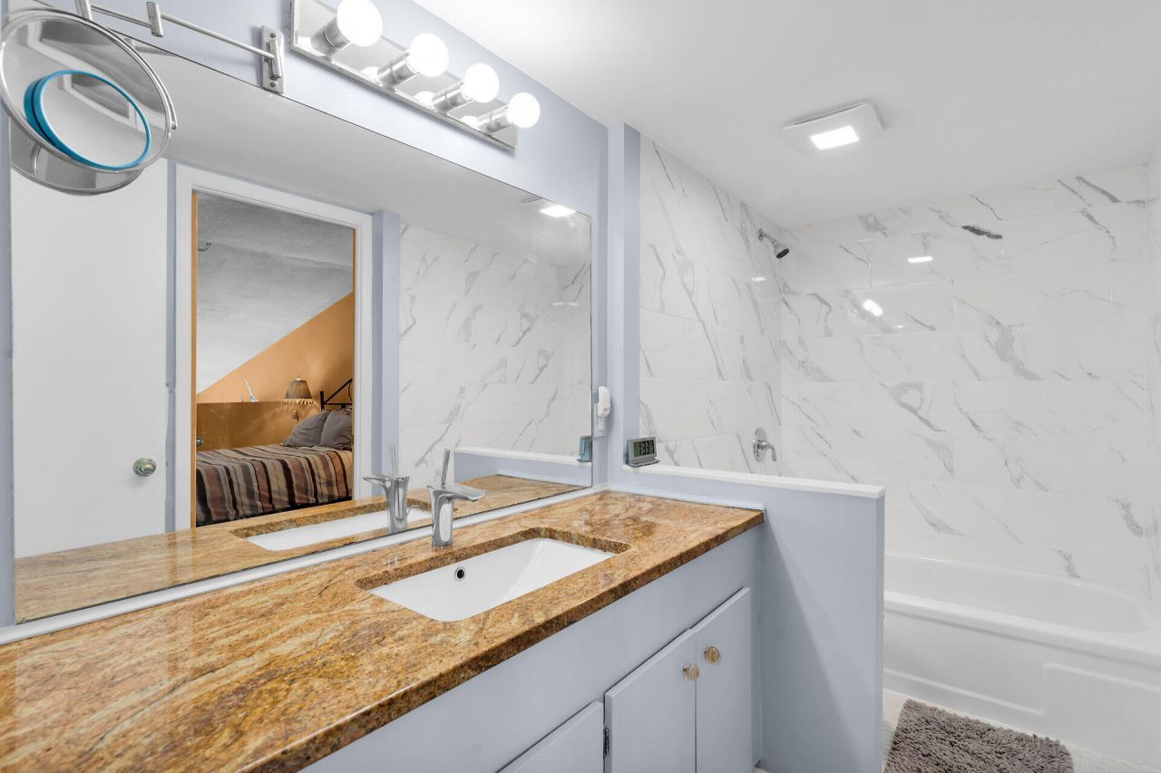 2000 Coco Plum Drive, Unit APT 1403, Marathon, FL 33050 Photo