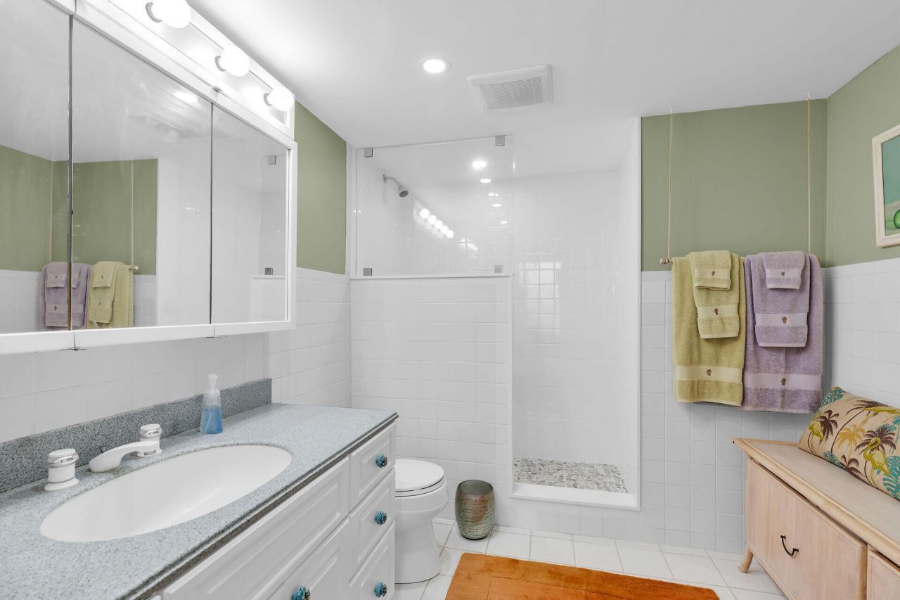 2000 Coco Plum Drive, Unit APT 1403, Marathon, FL 33050 Photo