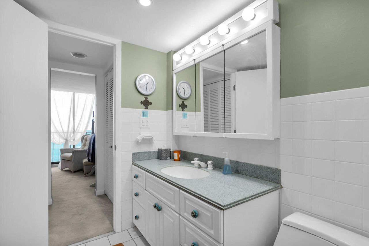 2000 Coco Plum Drive, Unit APT 1403, Marathon, FL 33050 Photo