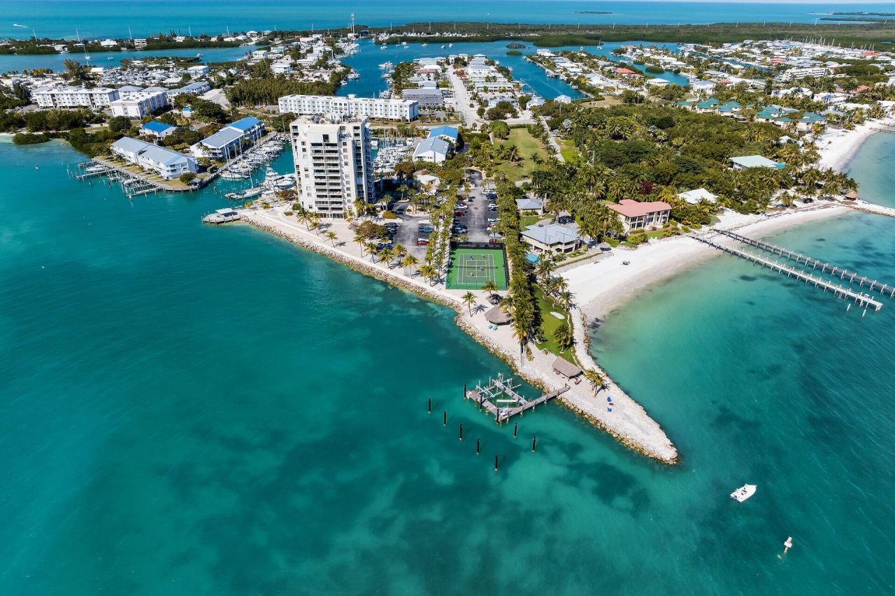 2000 Coco Plum Drive, Unit APT 1403, Marathon, FL 33050 Photo