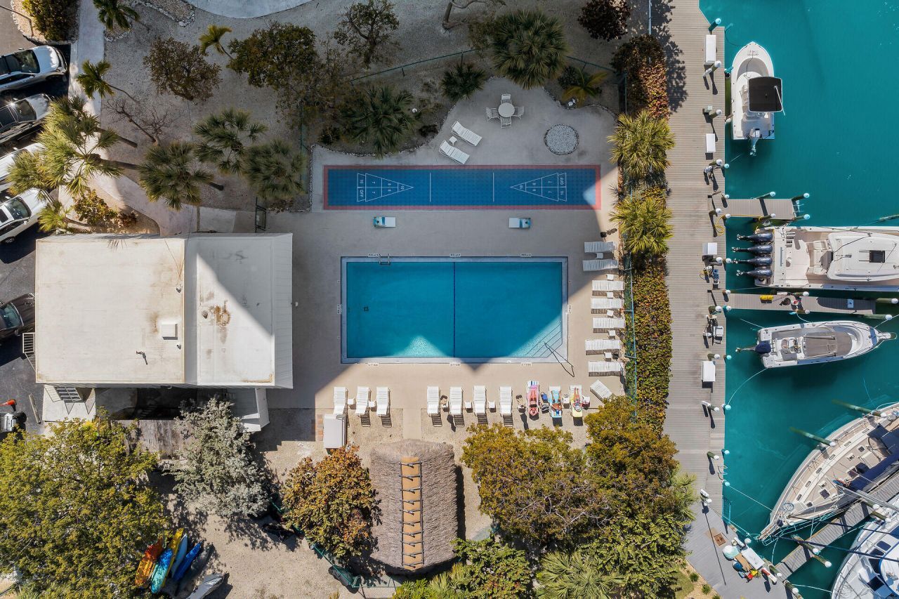 2000 Coco Plum Drive, Unit APT 1403, Marathon, FL 33050 Photo