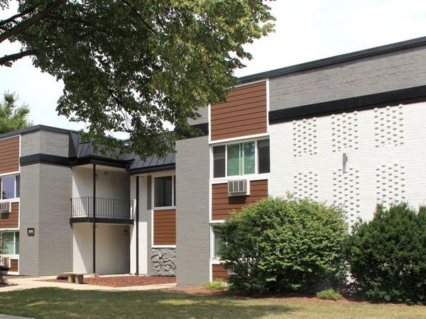 329 W Kimbell Avenue, Unit 09, Elmhurst, IL 60126