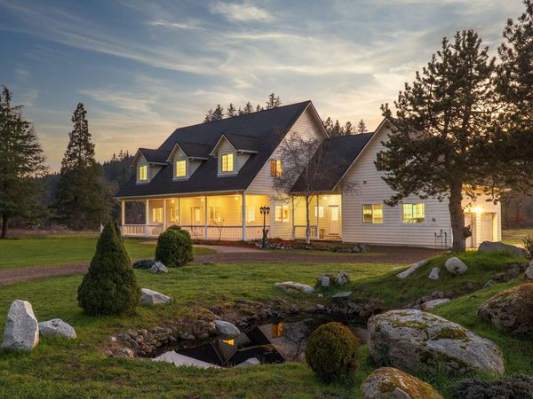 2275 Galice Road, Merlin, OR 97532