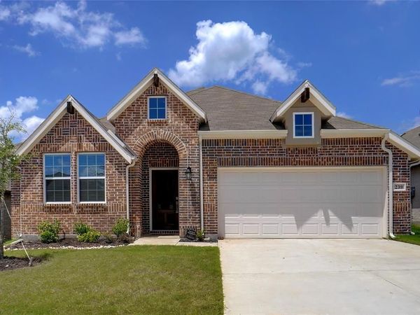 239 Tallgrass Drive, Lavon, TX 75166