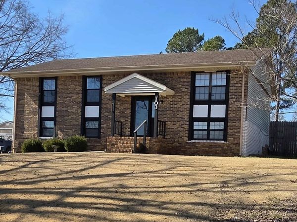 103 Caldwell Dr, Florence, AL