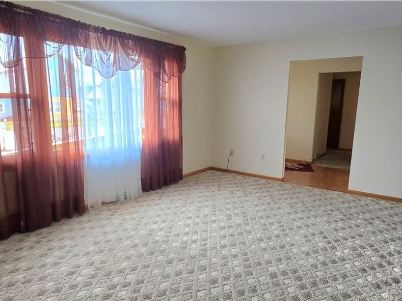 79 2nd Street Street, Frazeysburg, OH 43822 Photo 10