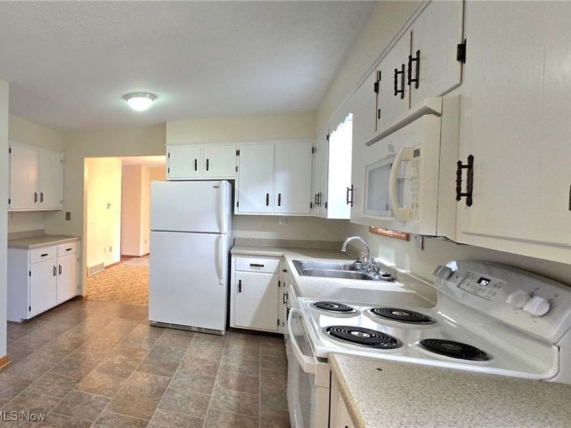 79 2nd Street Street, Frazeysburg, OH 43822 Photo 17