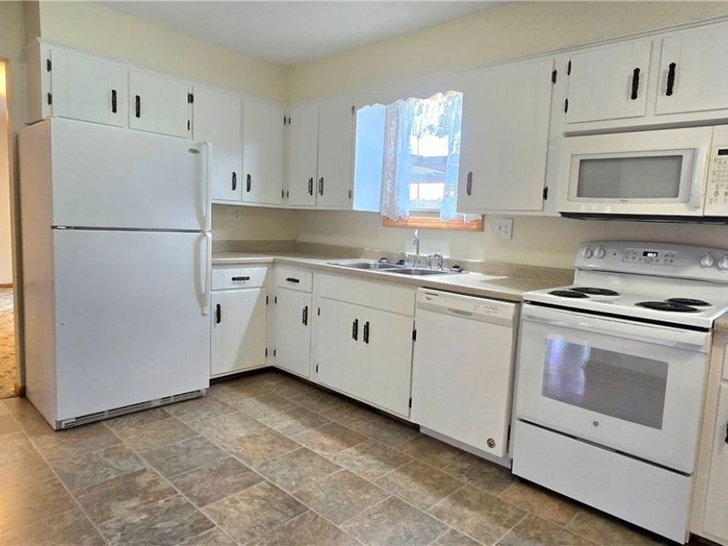 79 2nd Street Street, Frazeysburg, OH 43822 Photo 18