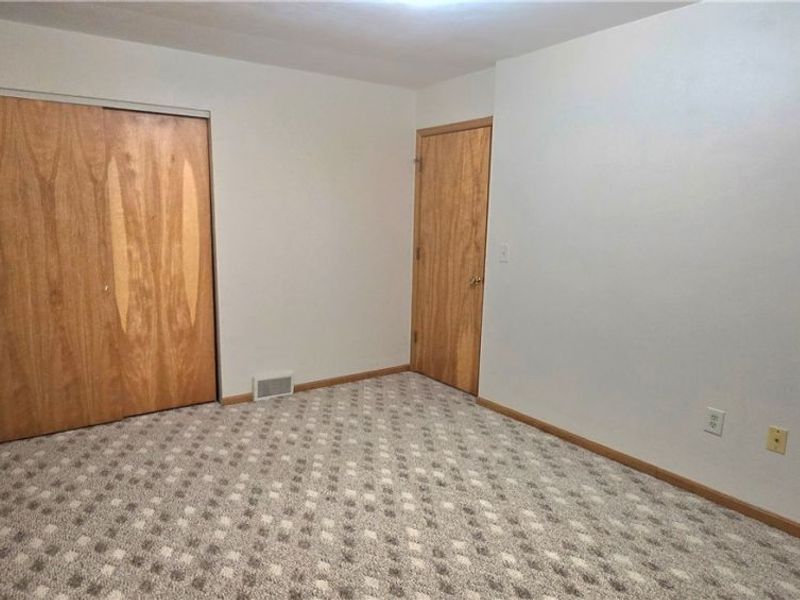 79 2nd Street Street, Frazeysburg, OH 43822 Photo 24