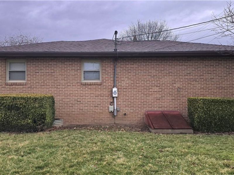 79 2nd Street Street, Frazeysburg, OH 43822 Photo 4