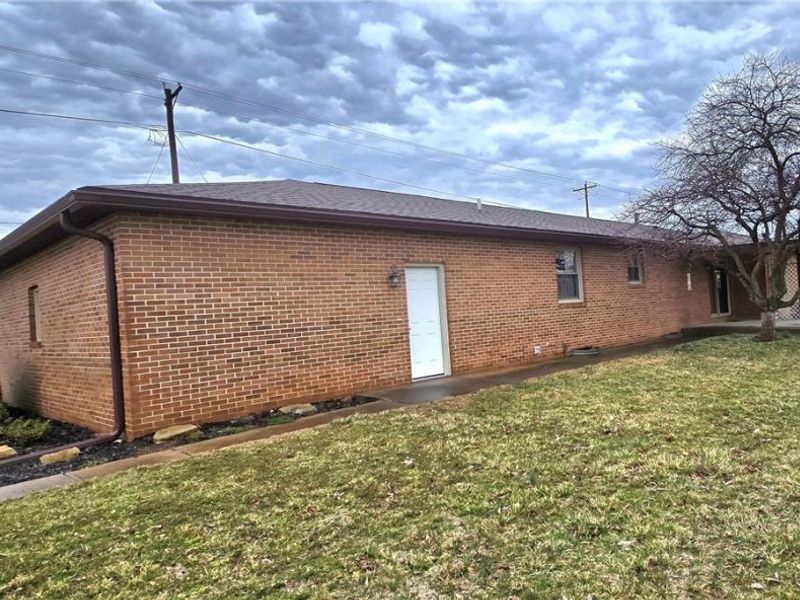 79 2nd Street Street, Frazeysburg, OH 43822 Photo 6