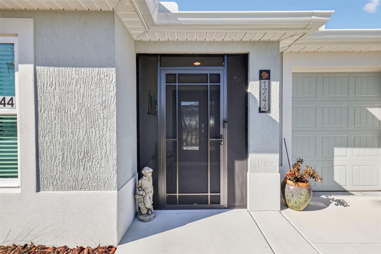 1744 Woelkers Circle, The Villages, FL 34762 Photo