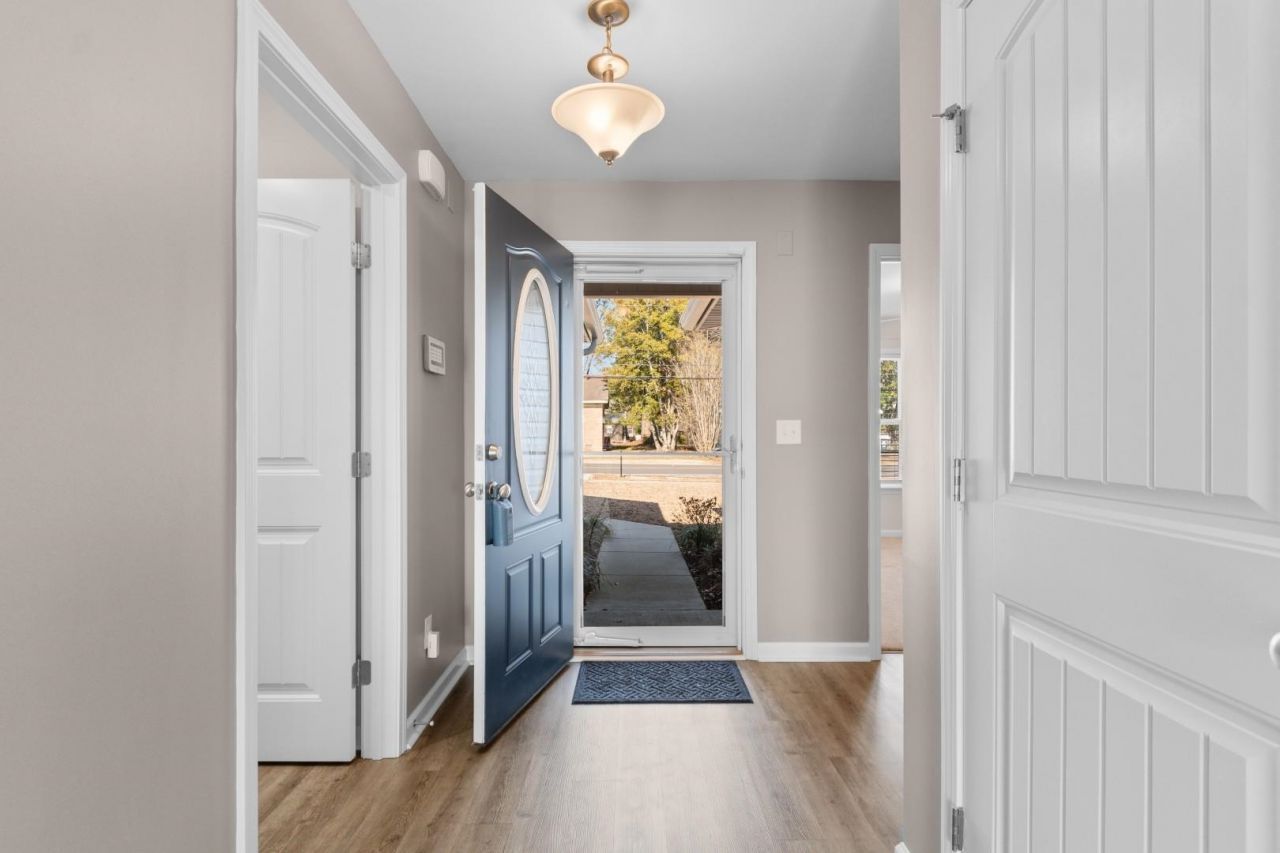 3604 Church St. Photo 3