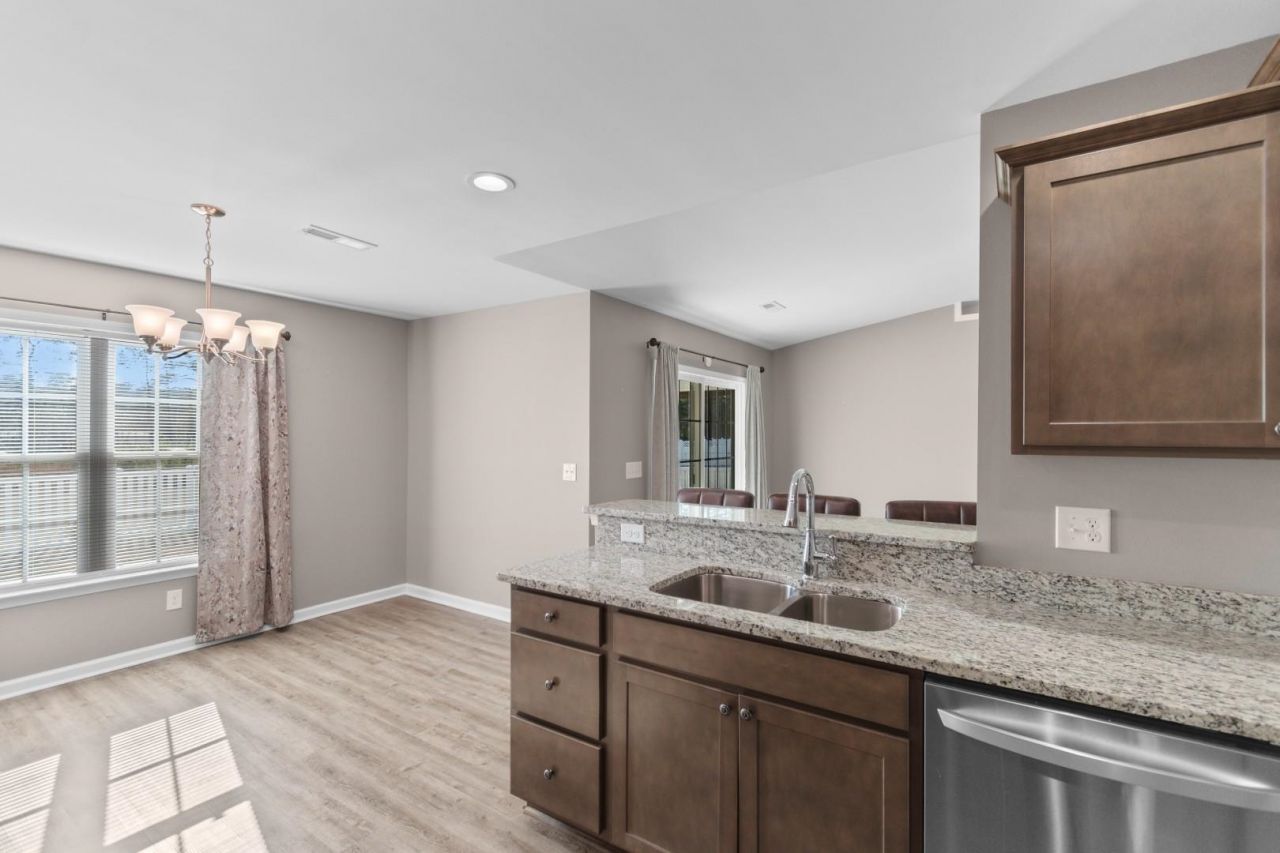 3604 Church St. Photo 9