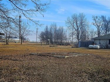 305 E Sixth Street, Urich, MO 64788