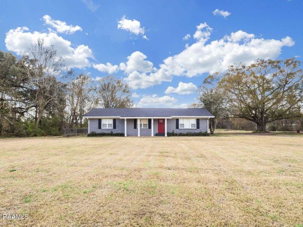 4444 Main Highway, Breaux Bridge, LA 70517
