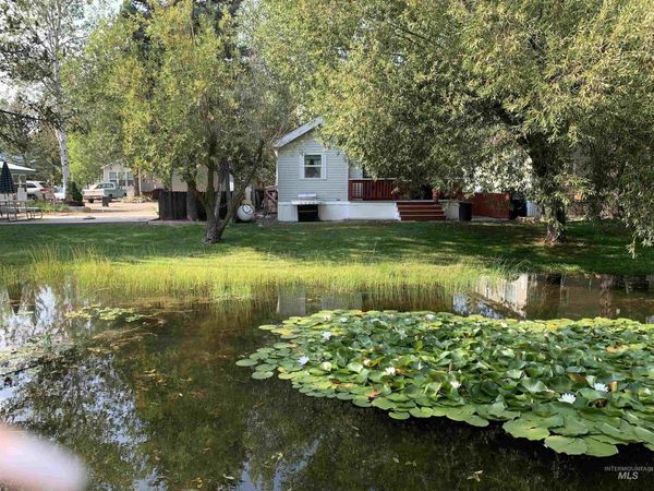 514 E13 Sawyer St, Unit E13, Cascade, ID 83611