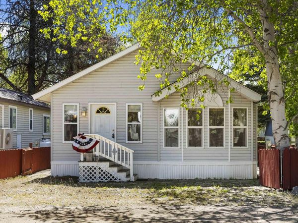 514 E13 Sawyer St, Unit E13, Cascade, ID 83611