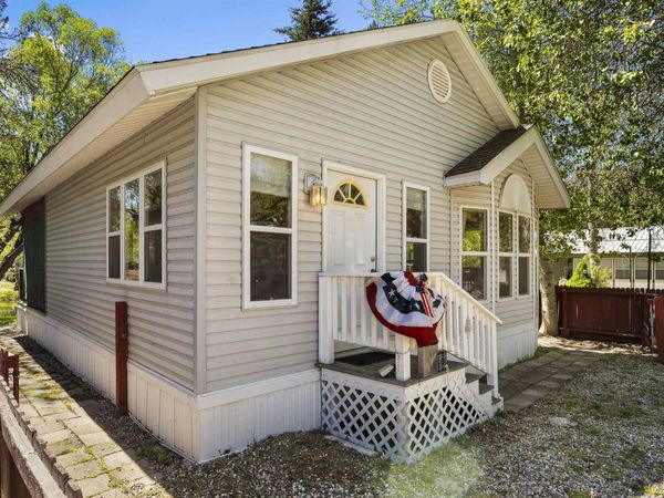 514 E13/14 Sawyer St., Unit E13/14, Cascade, ID 83611