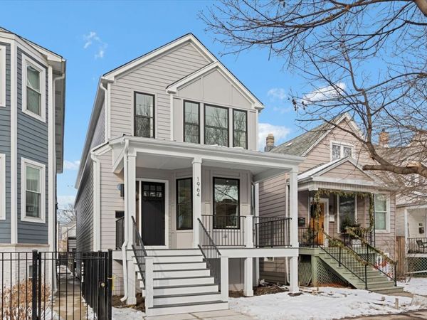 1964 W Farragut Avenue, Chicago, IL 60640