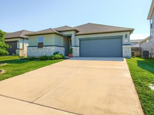 108 Flexus LN, Liberty Hill, TX 78642