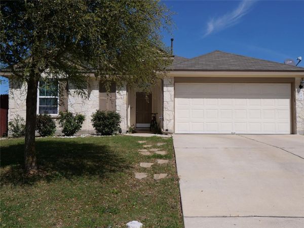 126 Jim Dandy DR, Elgin, TX 78621