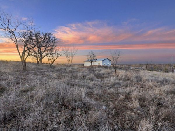 104 Paisano DR, Horseshoe Bay, TX 78657