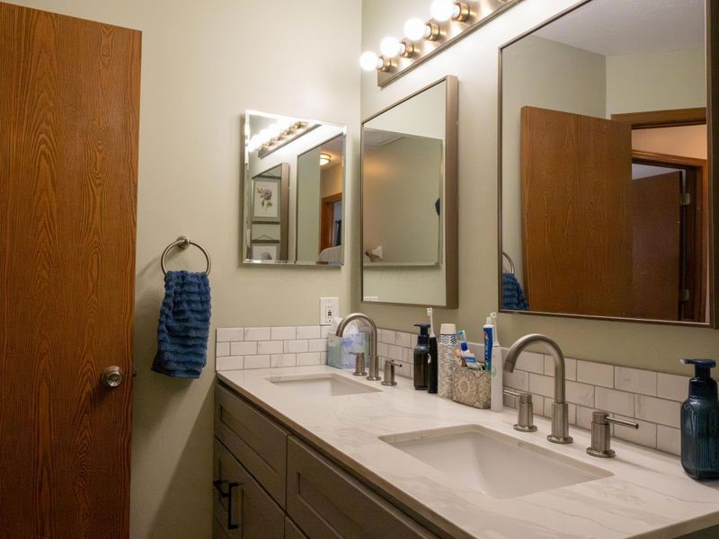 2361 Sunladen Drive, Grove City, OH 43123 Photo 24