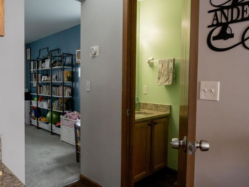 2361 Sunladen Drive, Grove City, OH 43123 Photo 7