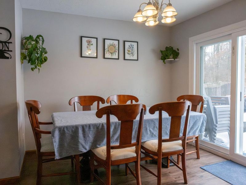 2361 Sunladen Drive, Grove City, OH 43123 Photo 9