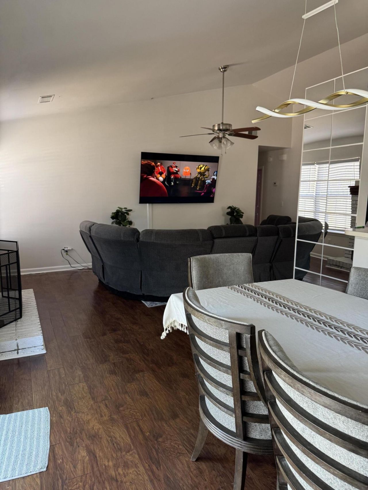 253 Two Hitch Road Photo 8