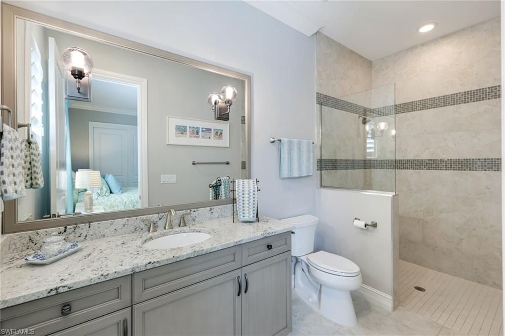 8998 Arrezo Ct, Naples, FL 34119 Photo