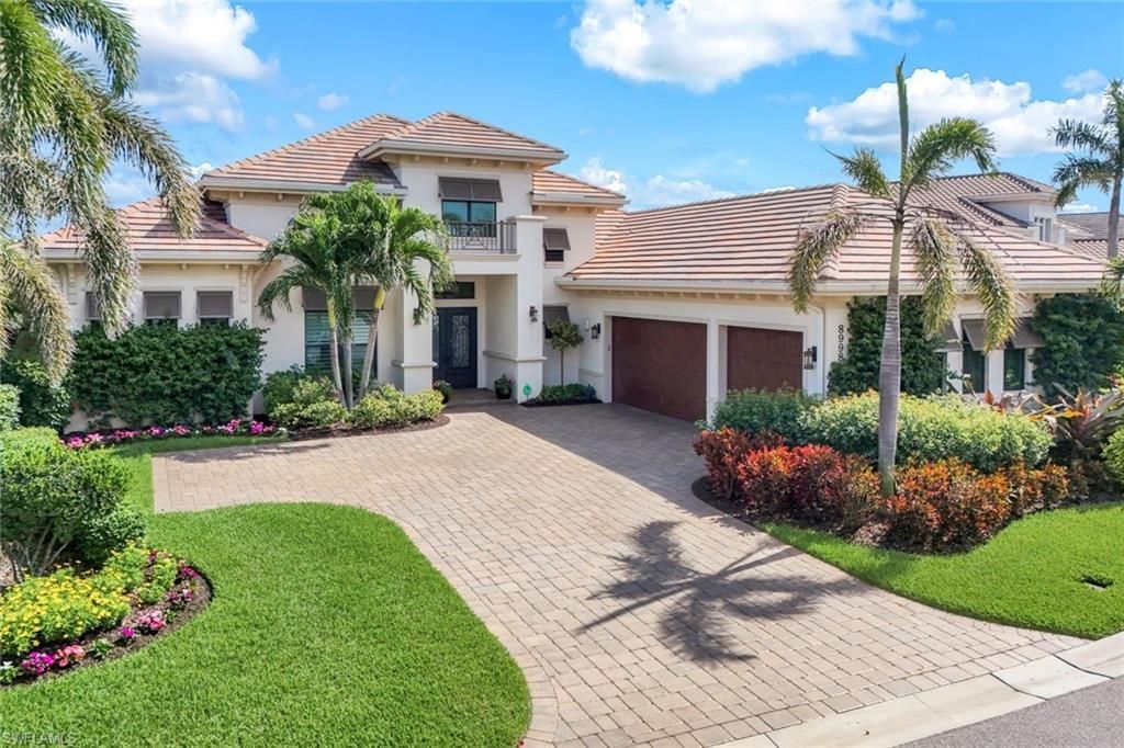 8998 Arrezo Ct, Naples, FL 34119 Photo