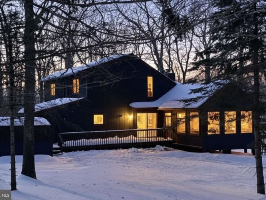 103 Ashley Court, Bushkill, PA 18324 Main Photo