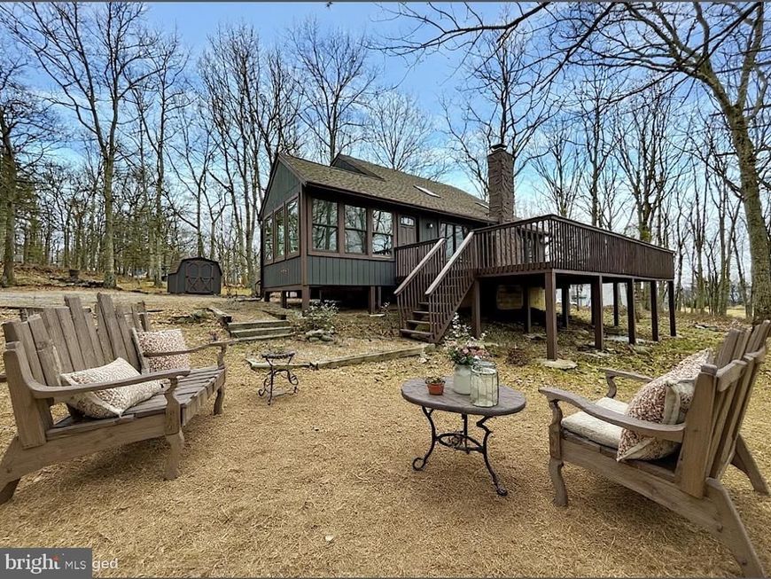 103 Ashley Court, Bushkill, PA 18324 Main Photo