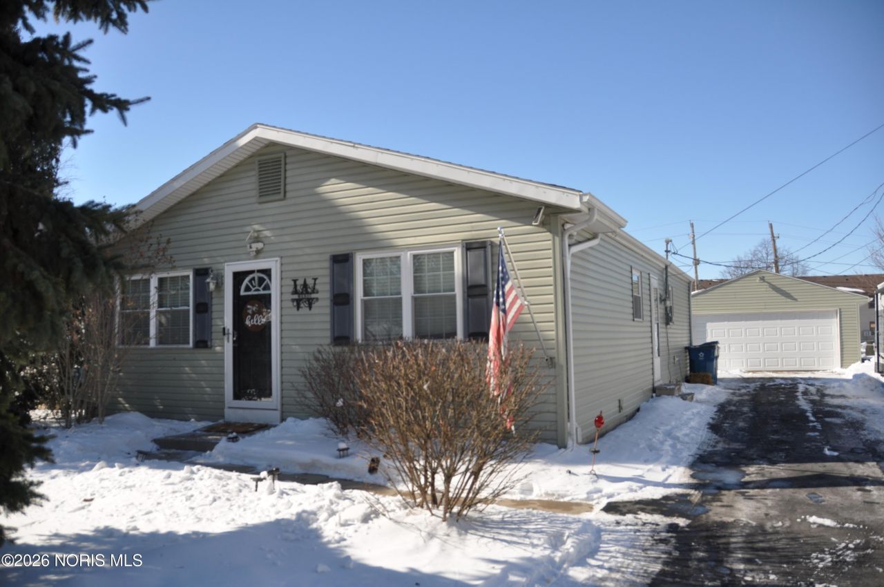 28845 Starlight Road, Perrysburg, OH 43551 Main Photo