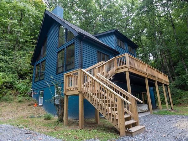 258 Ber Weg, Helen, GA 30545
