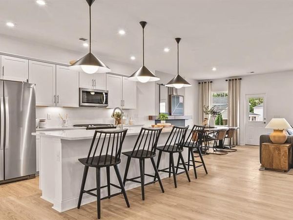 6124 Marigold Way, Atlanta, GA 30349