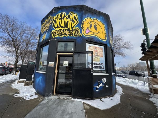 2390 W Ogden Avenue, Chicago, IL 60608