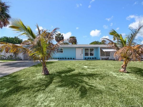 406 SE Robalo Court, Stuart, FL 34996